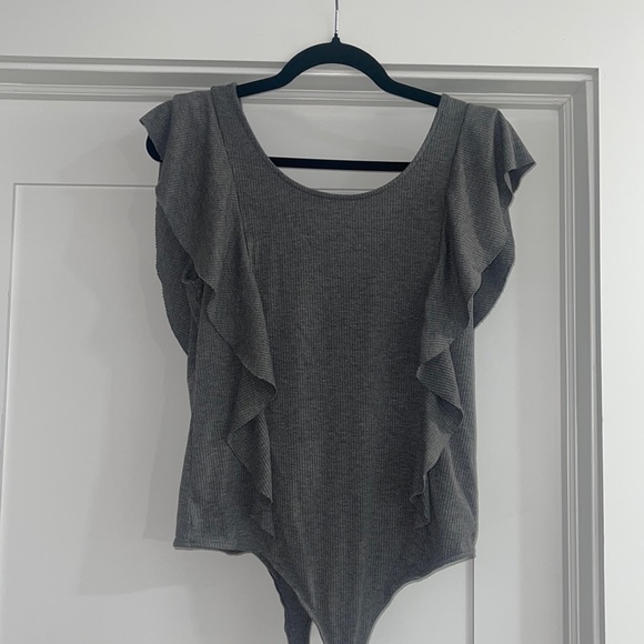 1.State Gray Ribbed bodysuit - Picture 1 of 4